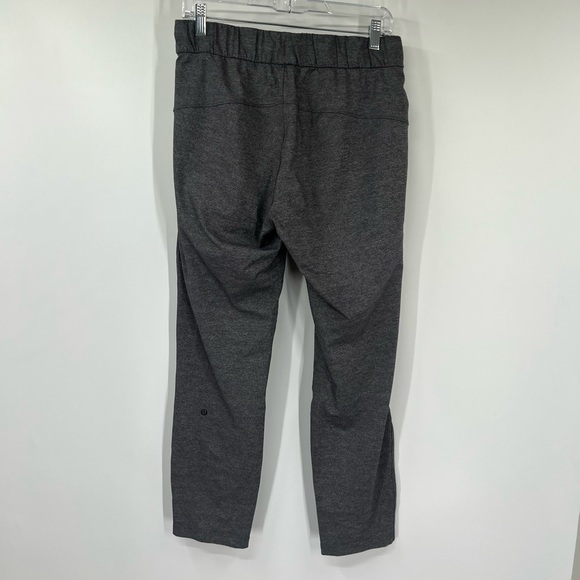 Lululemon On The Fly Pant 28" in Heathered Black - Picture 4 of 8